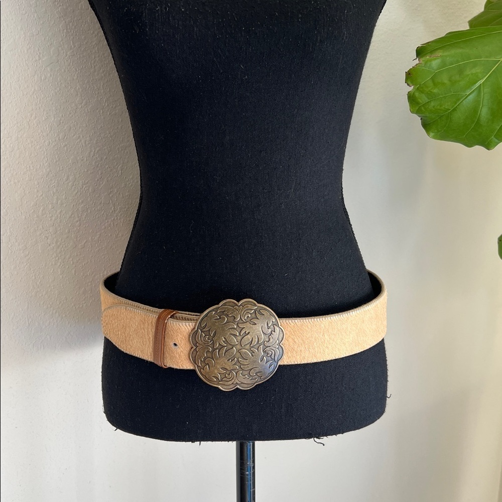 ESCADA ELITE ACCESSORIES Women’s Large Ornate Brass Tone Buckle Cowhide Belt L